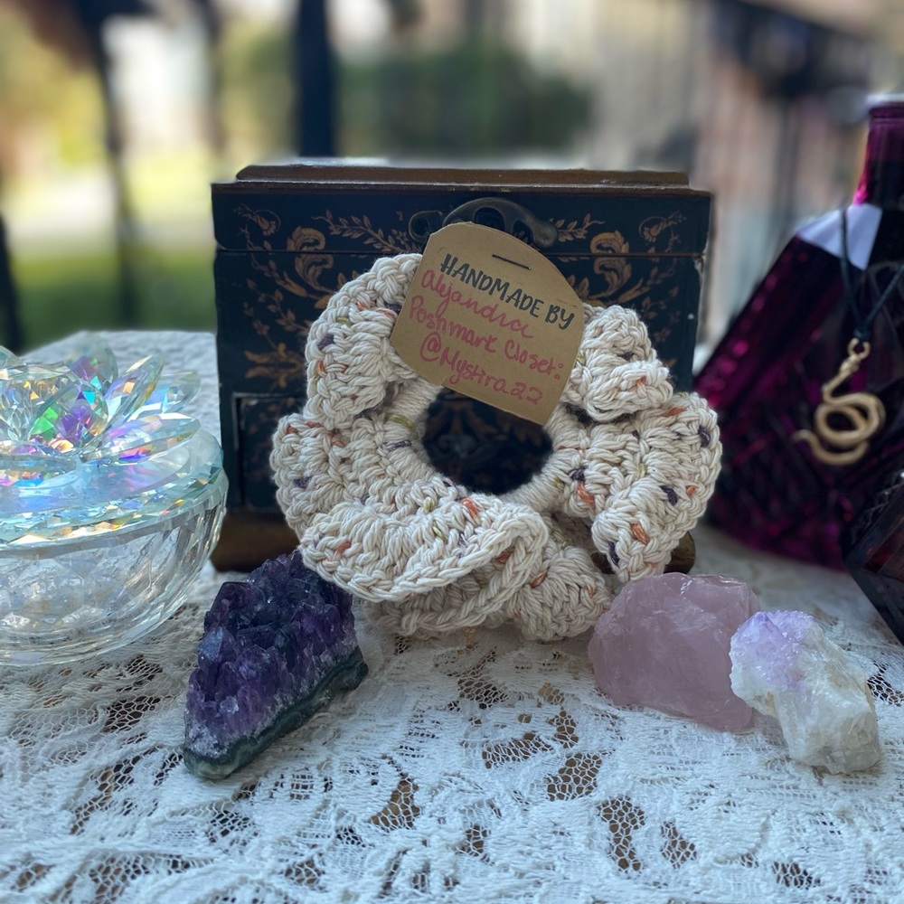 Crochet Scrunchie 100% Cotton- cream speckled